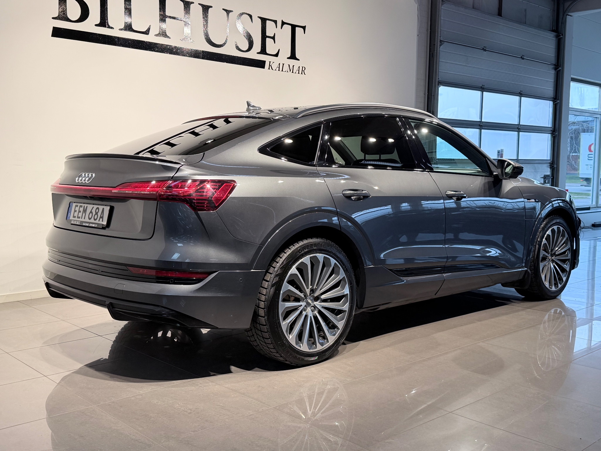 Audi e-tron Sportback 55 quattro S Line 2020, bild 4/50