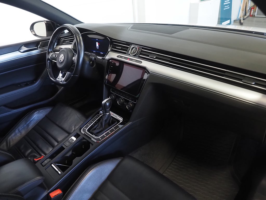 Volkswagen Passat SC TSI 280hk 4M GTR |Pano|Drag|Värmare|Navi|Cockpit| 2018