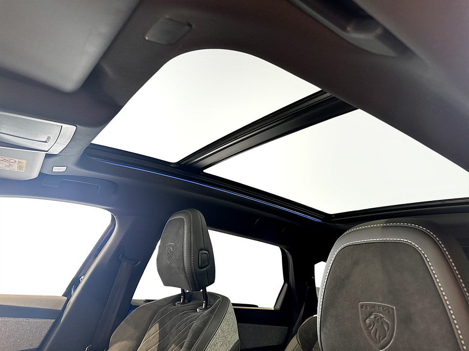Bild på Peugeot 5008 GT Ultimate 1.2 PT 145hk Aut PANORAMATAK DRAG