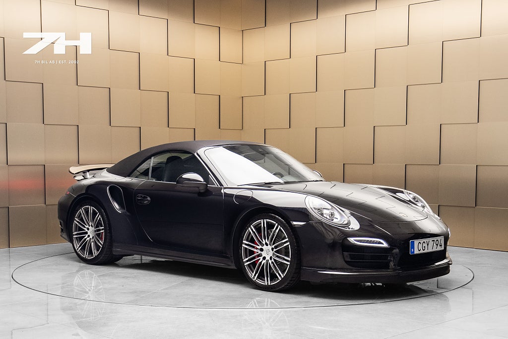 Porsche 911 Turbo Cabriolet / Sv.såld / Chrono / Farthållare