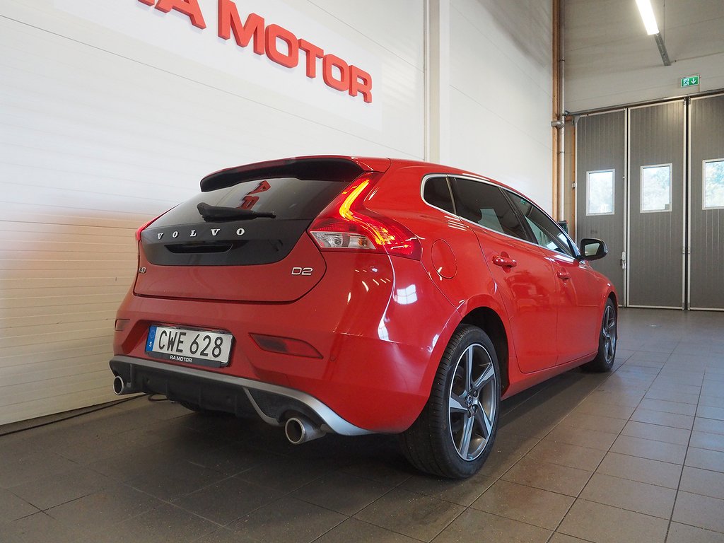 Volvo V40 D2 120hk R-Design | PDC | D-värm | 2016