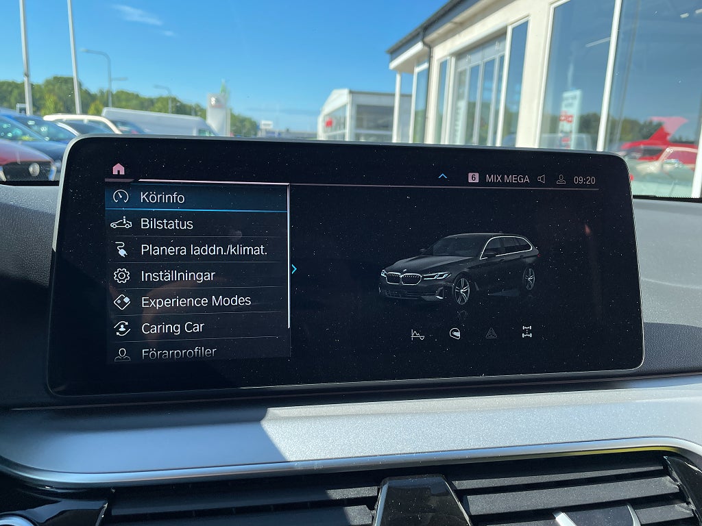 BMW 530e Touring 292 hk G31 LCI ENDAST 3.785 mil SKINN