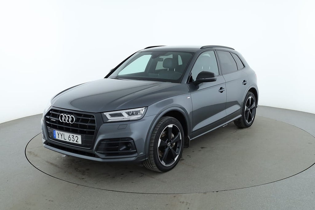 Audi Q5 2.0 TDI Quattro S Line / Värmare, Dragkrok, Luftfjädr...
