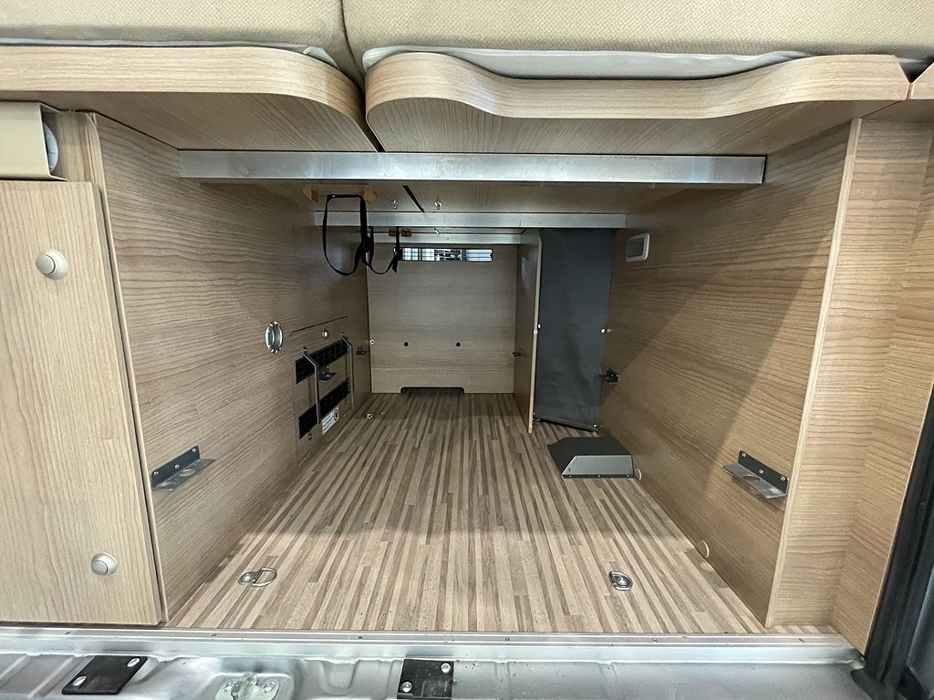 Carthago Malibu Van Charming GT Skyview 600 DB /Under 6m/4000kg totalvikt - Carthago