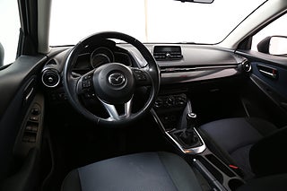 Halvkombi Mazda 2 8 av 23