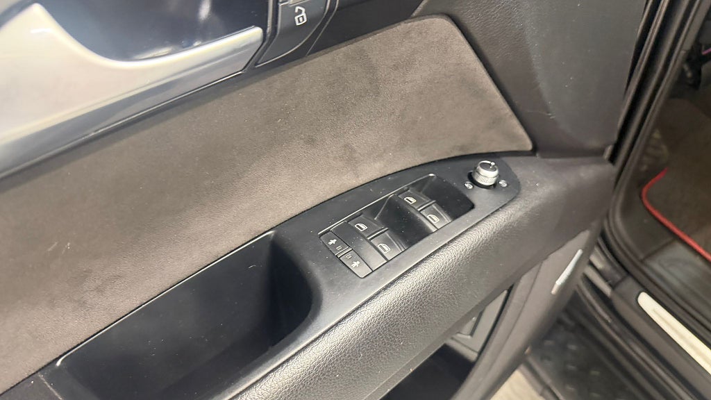 AUDI Q7 7-SEATER 3.0 TDI V6 QUATTRO TIPTRONIC | 239 ch | BVA | ATTELAGE | PANORAMAGLASTAK | NEUF SERV
