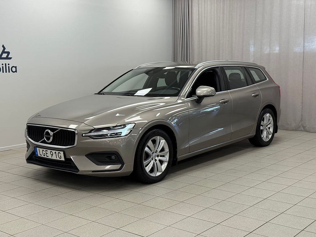 Volvo V60 B4 Diesel Momentum Advanced SE | Dragkrok