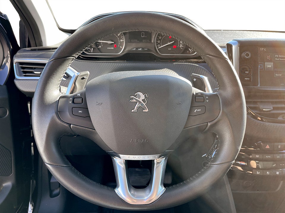 Bild på Peugeot 208 5D Style 1.2 PT 82hk Aut PANO BACKSENSORER