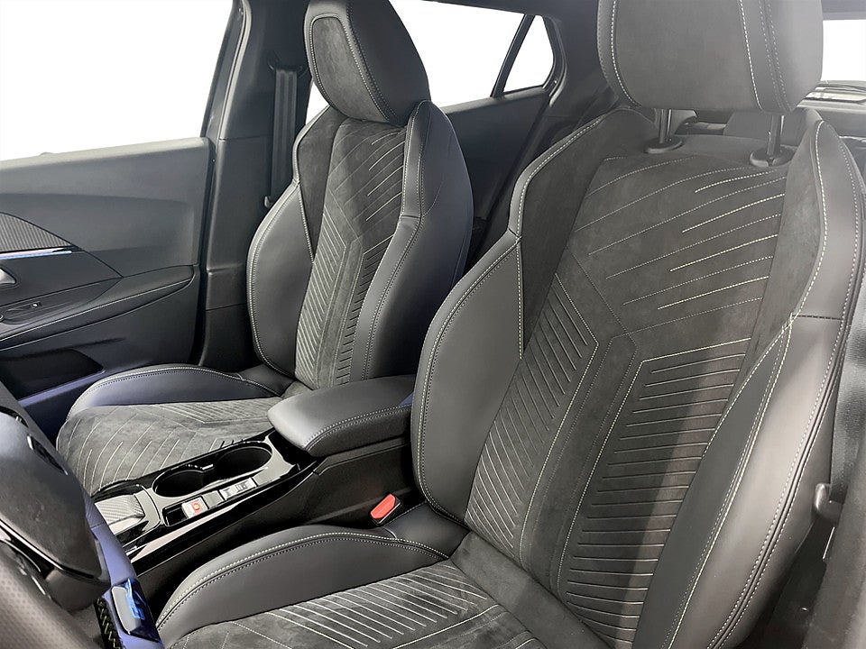 Bild på Peugeot 2008 GT Hybrid Aut - DEMO