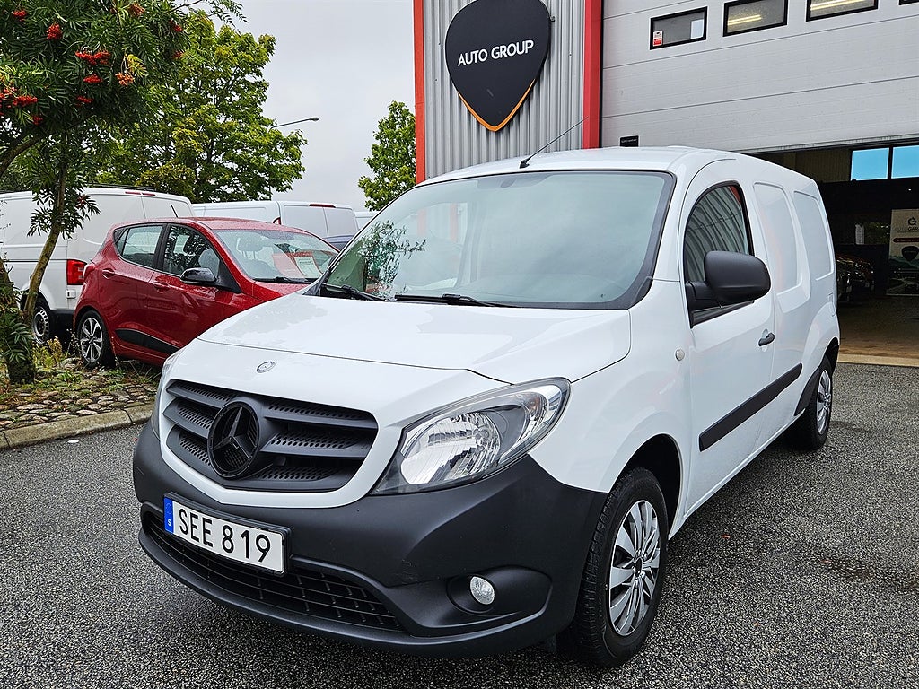 Mercedes-Benz Citan 109 CDI Manuell, 90hk L2. 3 Sits. Nyservad