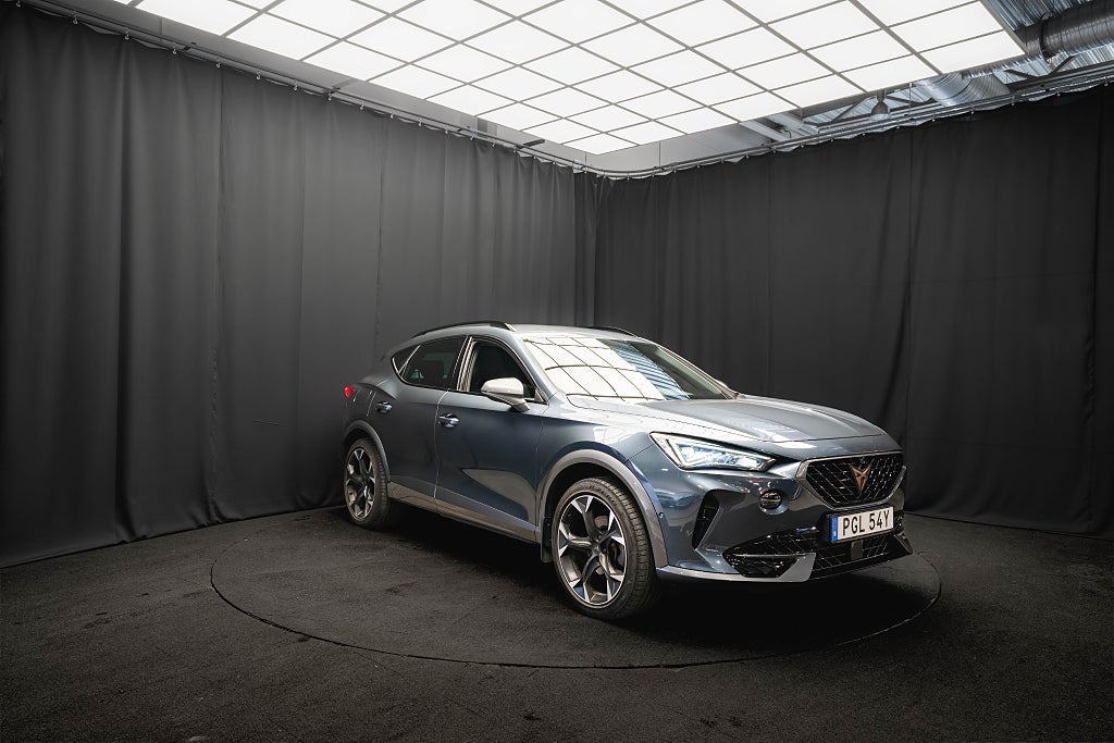 Cupra Formentor e-Hybrid LÄDER DRAG 360° ELSTOL MINNE 1-ÄGARE MOMS