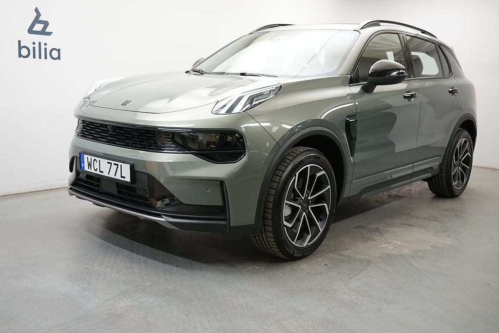 Lynk & Co 01 Core PHEV, Dragkrok, Navigation