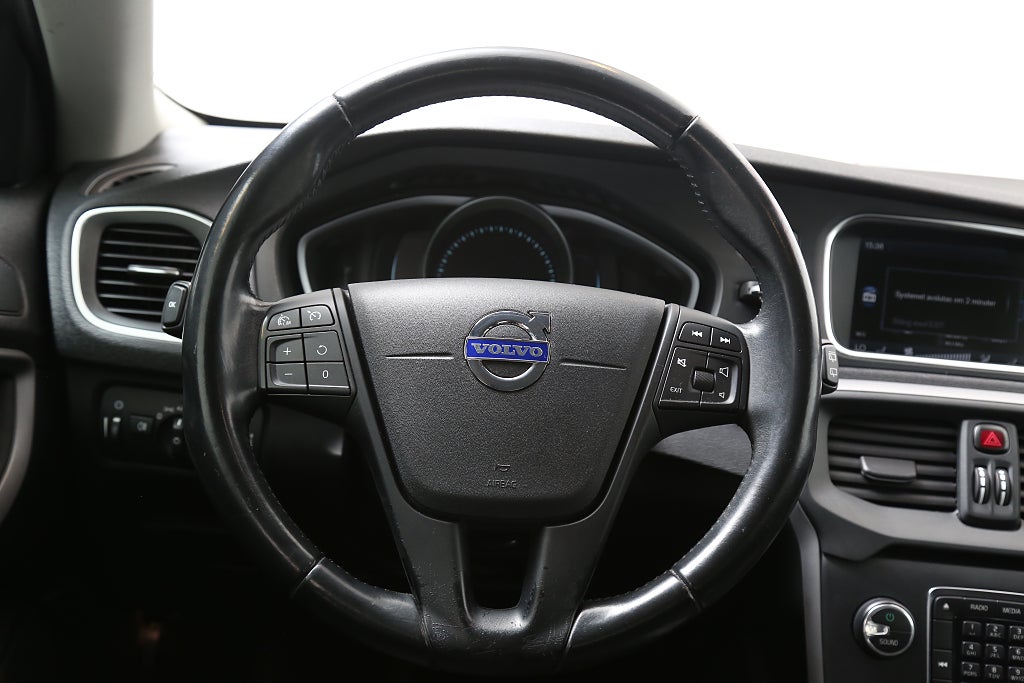 Volvo V40 T2 120hk Kinetic 1ägare Värmare 2014