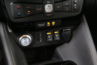 Halvkombi Nissan Leaf 20 av 23
