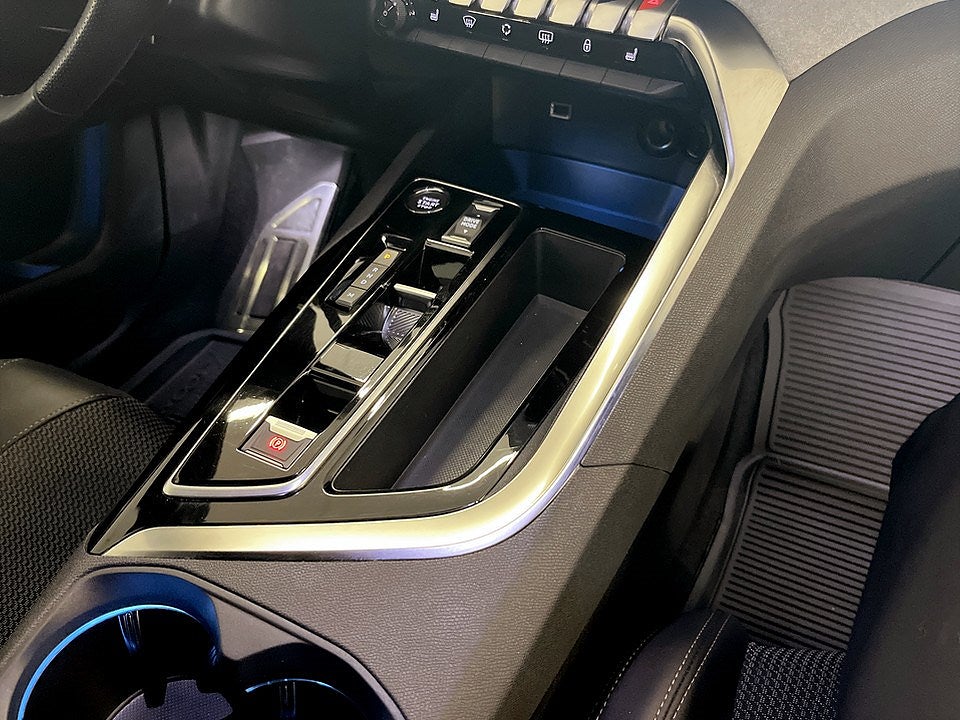 Bild på Peugeot 3008 GT 1.2 PT 130hk Aut - B-KAMERA, CARPLAY