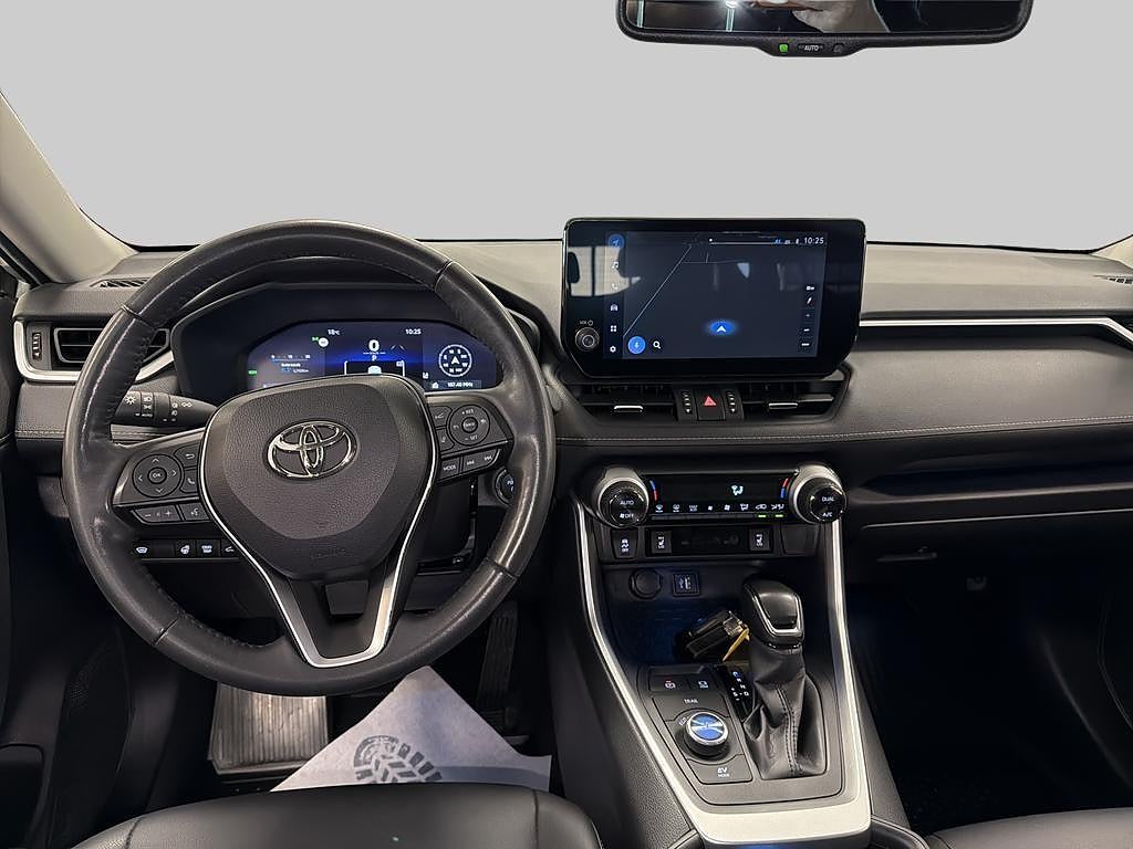 Toyota RAV4 2023 - miniatyr 8