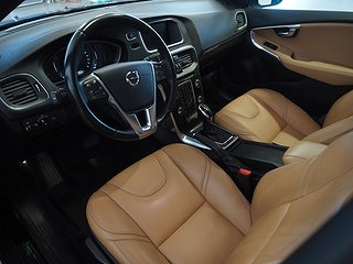 Halvkombi Volvo V40 Cross Country 14 av 23