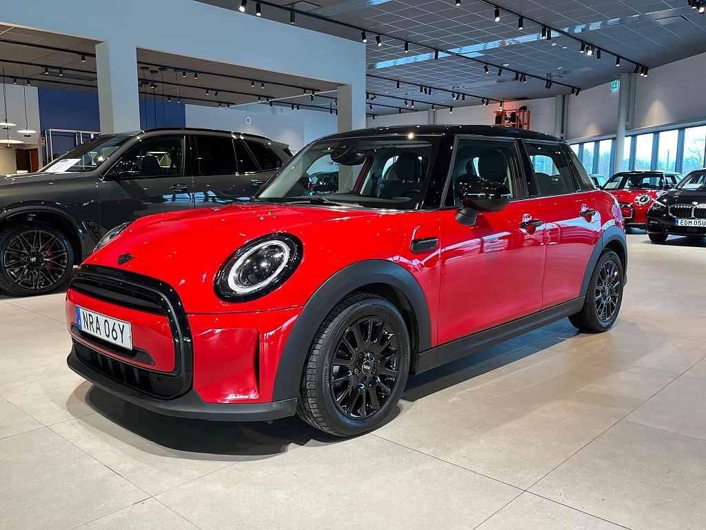 MINI Cooper  5 dr Aut Komfortöppning Apple CarPlay Backkamera Nav