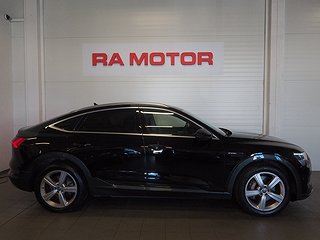 SUV Audi E-Tron 6 av 22