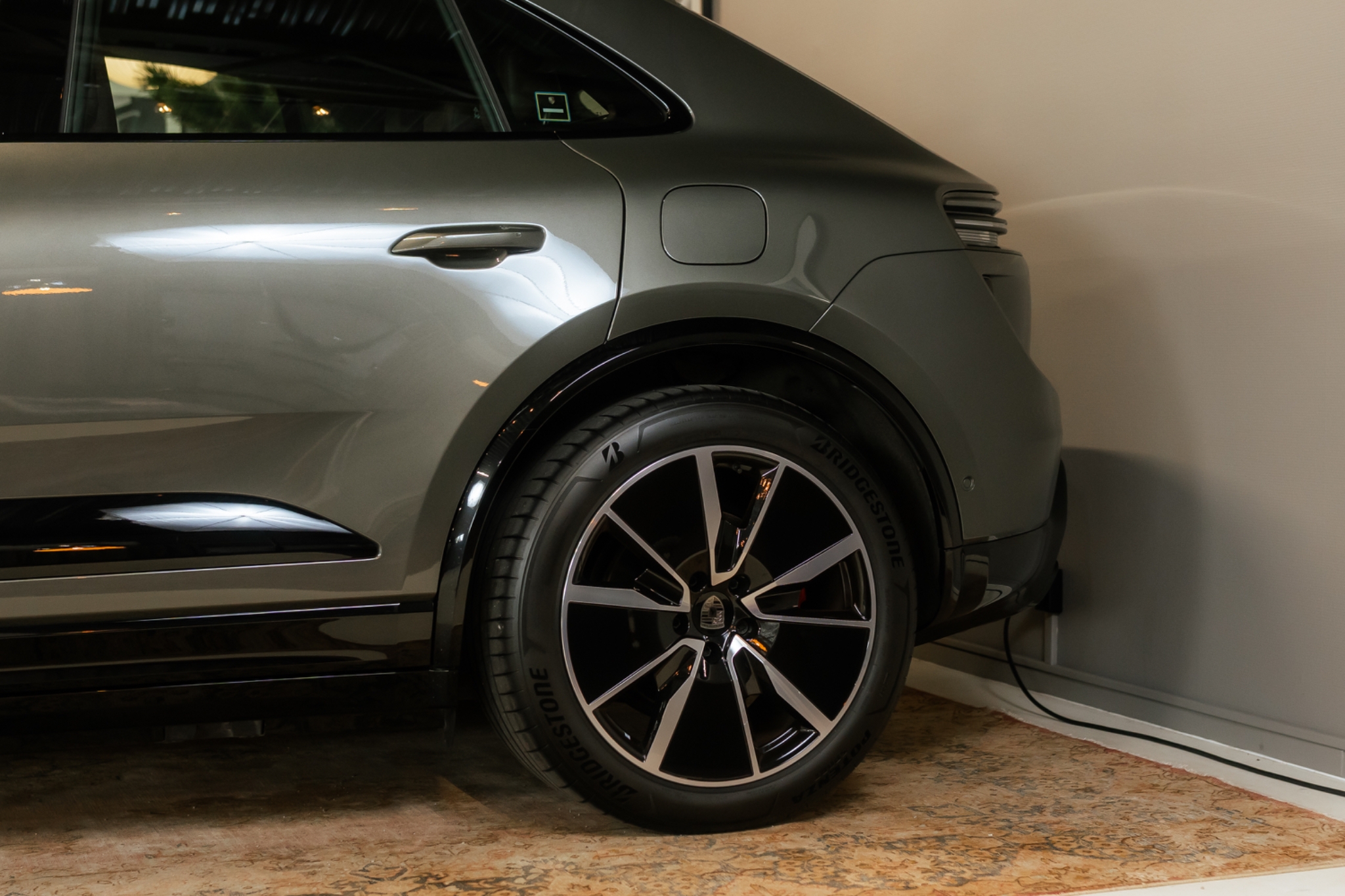 Porsche Macan Turbo 2024, bild 7/57