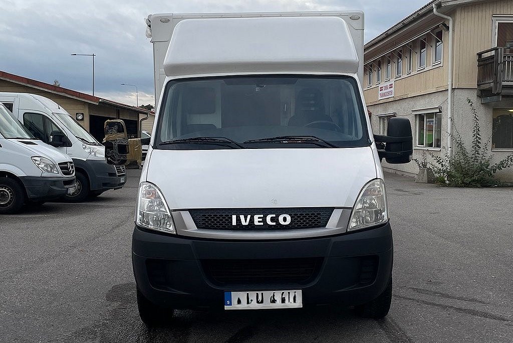 Iveco Daily 35S11 FOOD TRUCK / HELT NYBYGGD / NY MOTOR