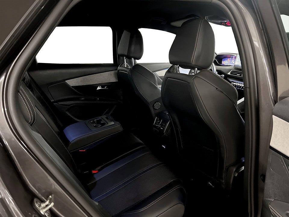 Bild på Peugeot 3008 GT 1.2 PT 130hk Aut - CARPLAY,B-KAMERA,NAV