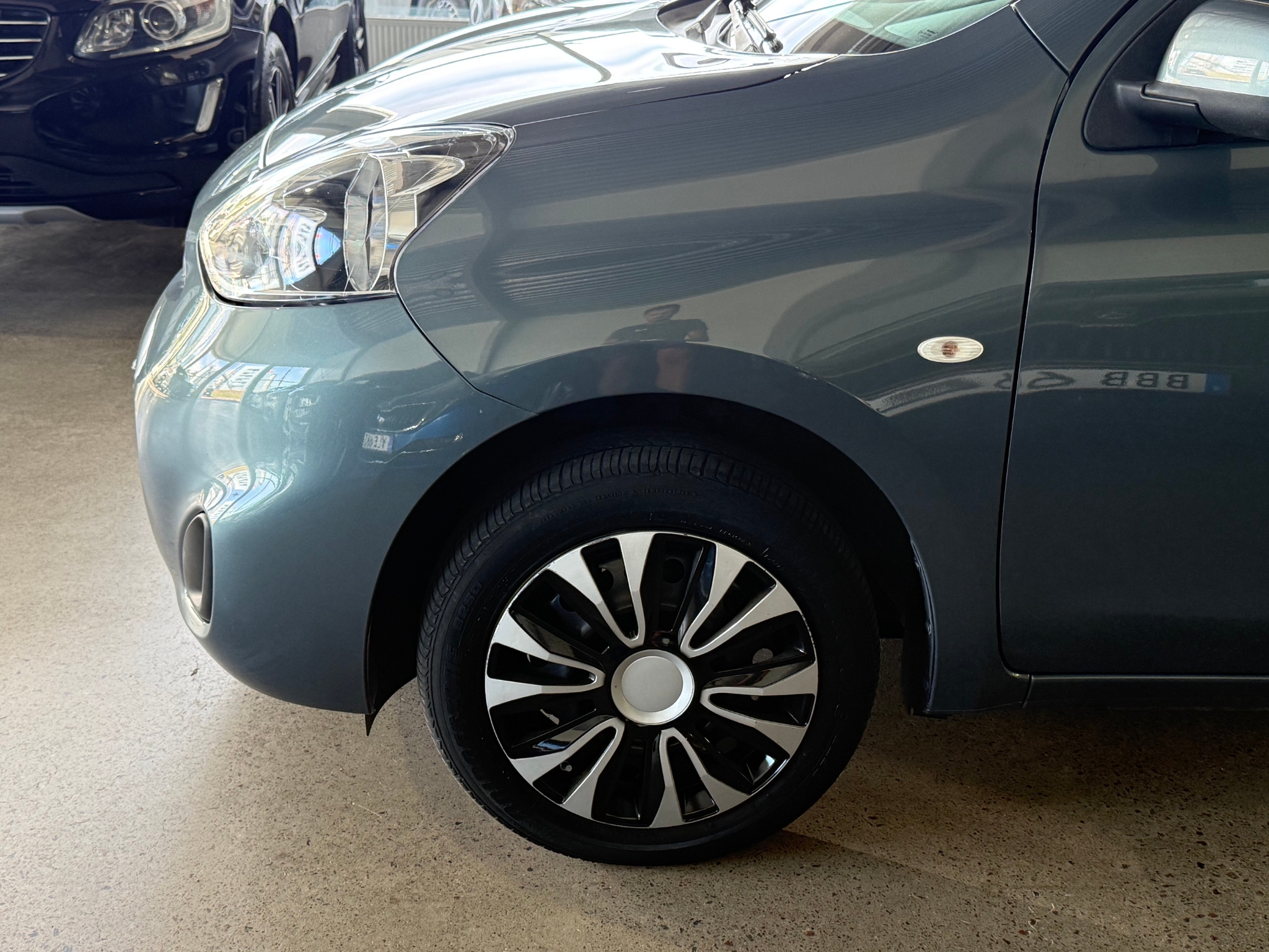 Nissan Micra 2015, photo 4/43