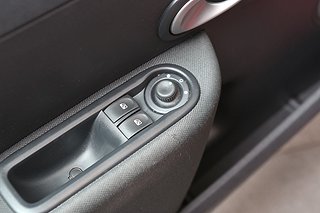 Halvkombi Renault Clio 10 av 19
