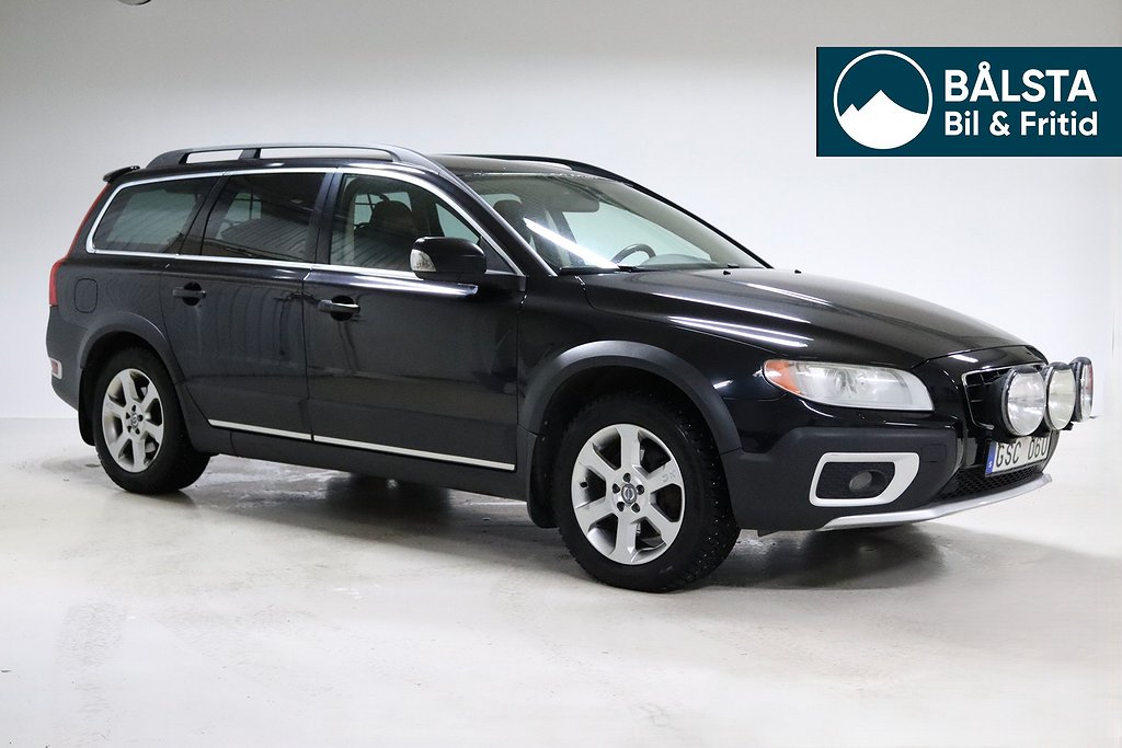 Volvo XC70 D5 AWD SUMMUM P-SENSORER KAMREMBYTT D-VÄRME 