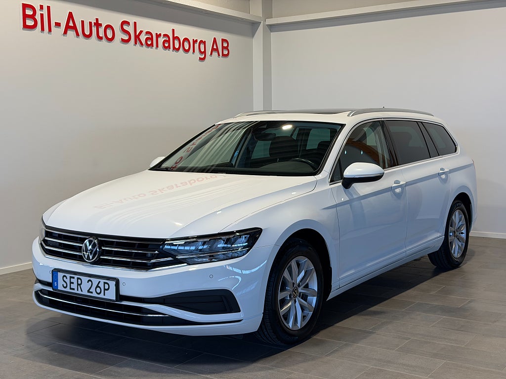Volkswagen Passat 1.5 TSI Kombi Drag Kamera Värmare Panoramatak