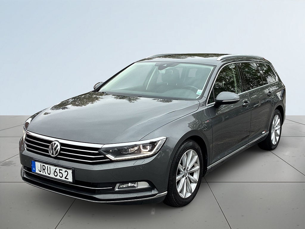 Volkswagen Passat 2.0 TDI 4Motion Adaptiv Fart/Kamera/Navi/Drag/Värmare
