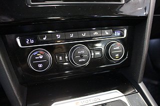 Kombi Volkswagen Passat 19 av 22