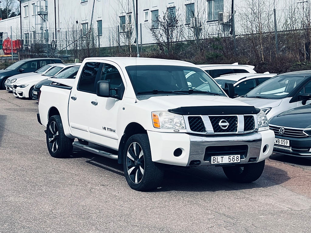 Nissan Titan Crew Cab 5.6 V8 4WD|Drag|Nybesiktigad|