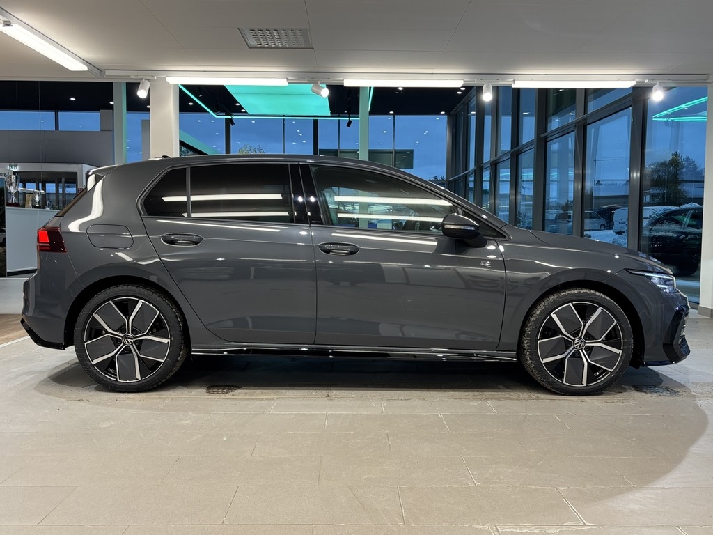Volkswagen Golf 2025, kuva 7/42