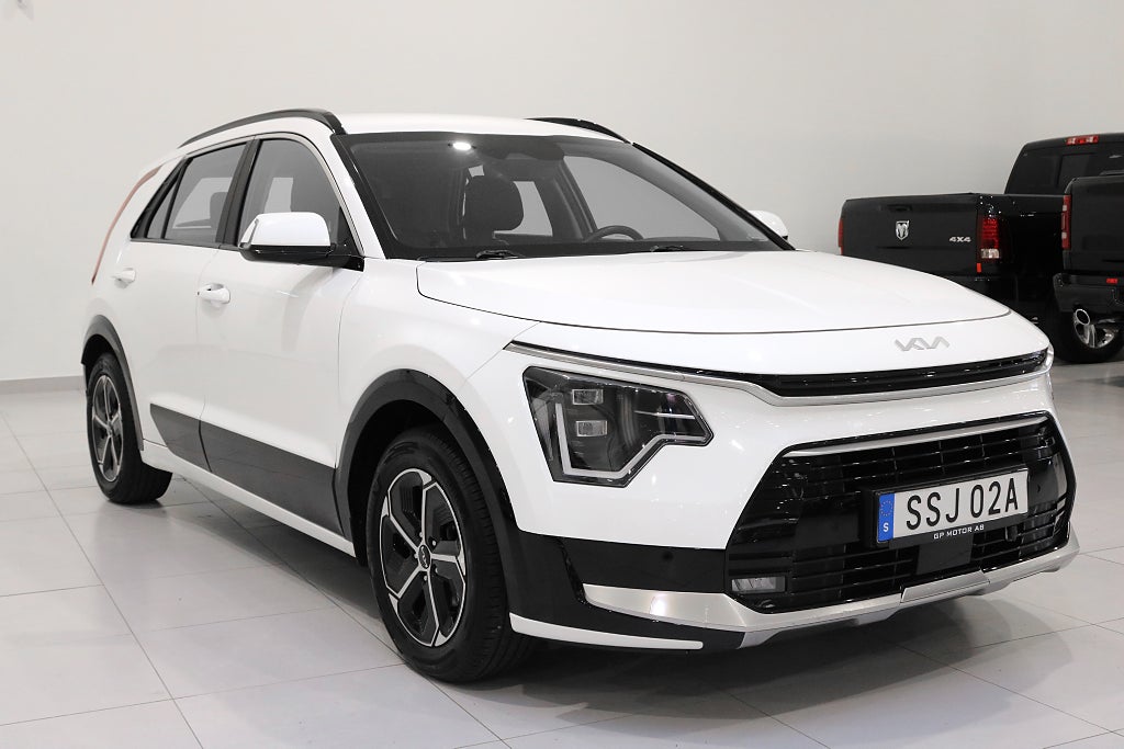 Kia Niro Plug-In-Hybrid DCT Advance / Värmare / Keyless / Navi