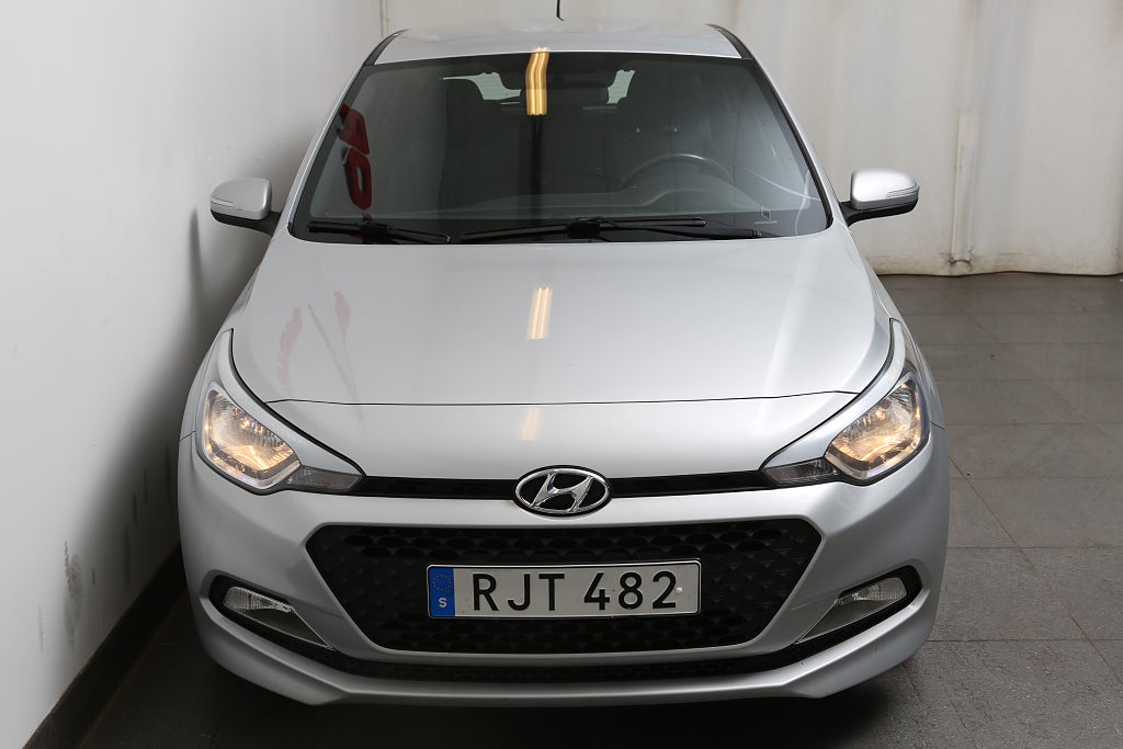 Hyundai i20 1,2 Move! 5D Bluetooth Dragkrok 2018