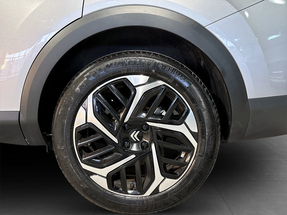 Bild på Citroën C4-X Shine 1.2 PT 130hk Aut B-KAMERA CARPLAY