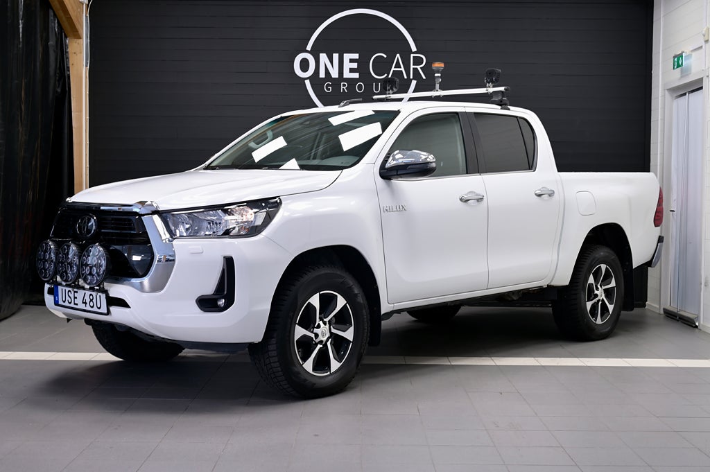 Toyota Hilux 2.4 AWD MOMS Värmare Diff Nybes Nyservad Lågmilare