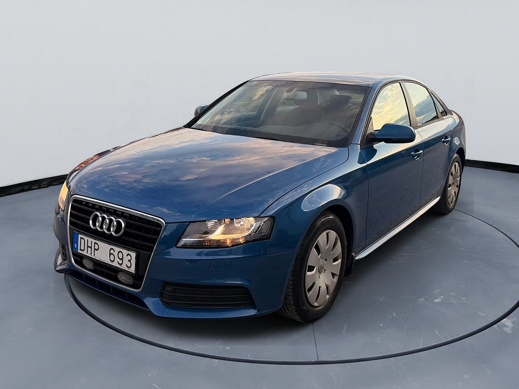 Audi A4 Sedan 2.0 TDI DPF | En brukare