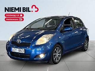 Toyota Yaris 5-dörrar 1.33 Dual VVT-i S&V-hjul Dragkrok Mok-värmare – bild 1