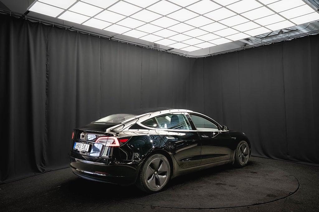 Tesla Model 3 Long Range AWD PANORAMA 86%SoH LÄDER KAMERA