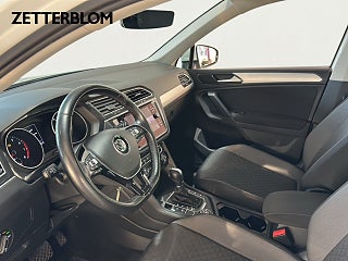 SUV Volkswagen Tiguan 8 av 20