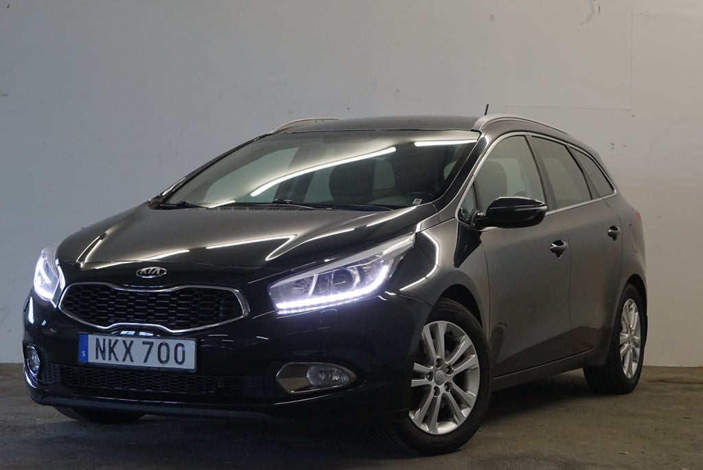 Kia Ceed 1.6 CRDi 128HK DRAG COMFORT SVENSKSÅLD NYBESIKTAT
