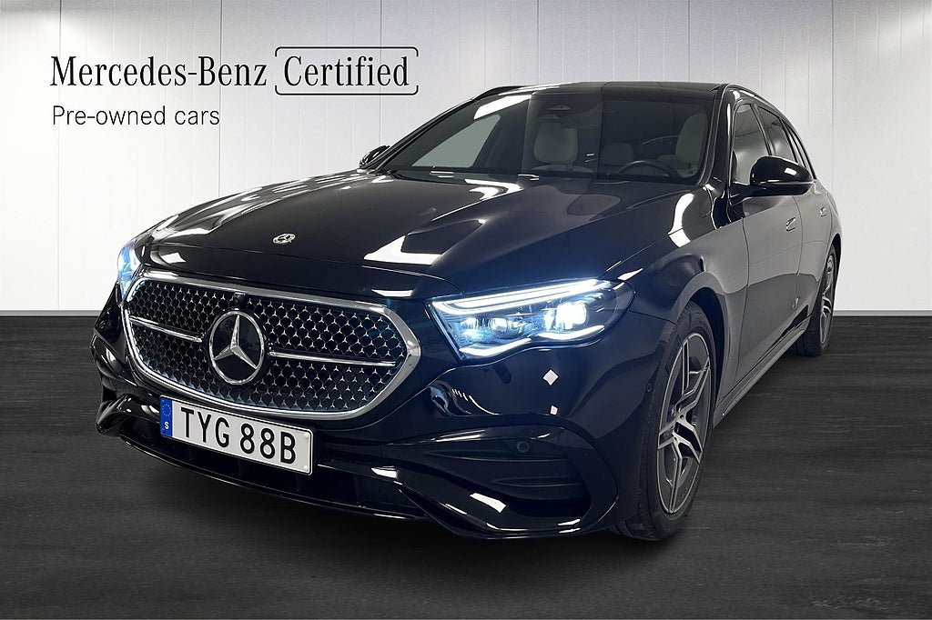 Mercedes-Benz E 300 T e AMG / Panorama / Drag / Värmare