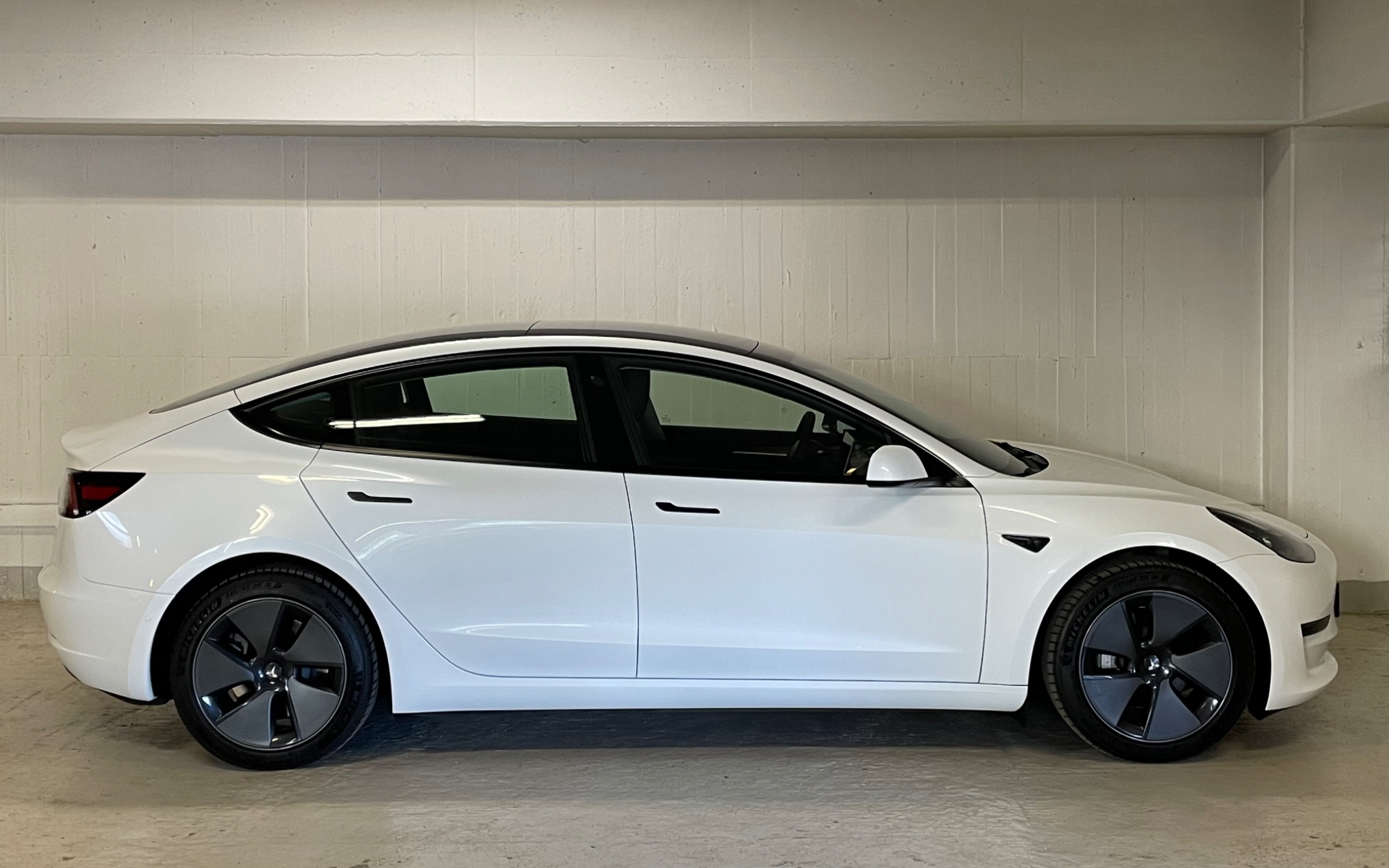 Tesla Model 3 SR + FACELIFT 2021, bild 3/46
