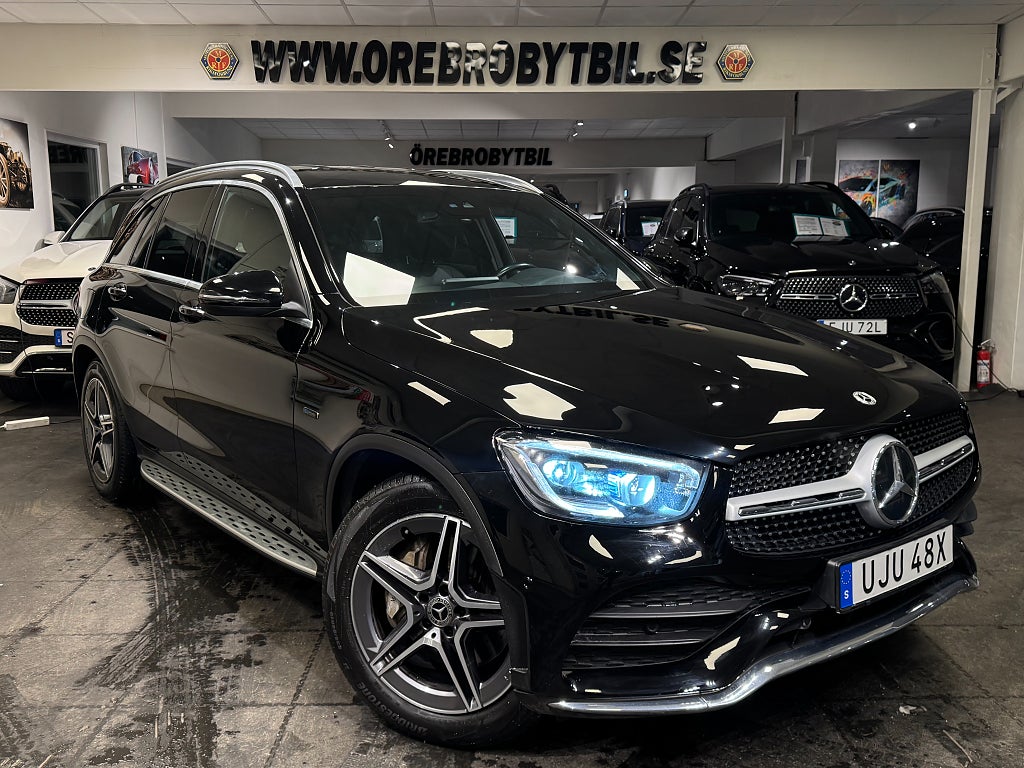 Mercedes-Benz GLC 300 e 4MATIC AMG Line Luftfjädring Gps Drag Adaptiv