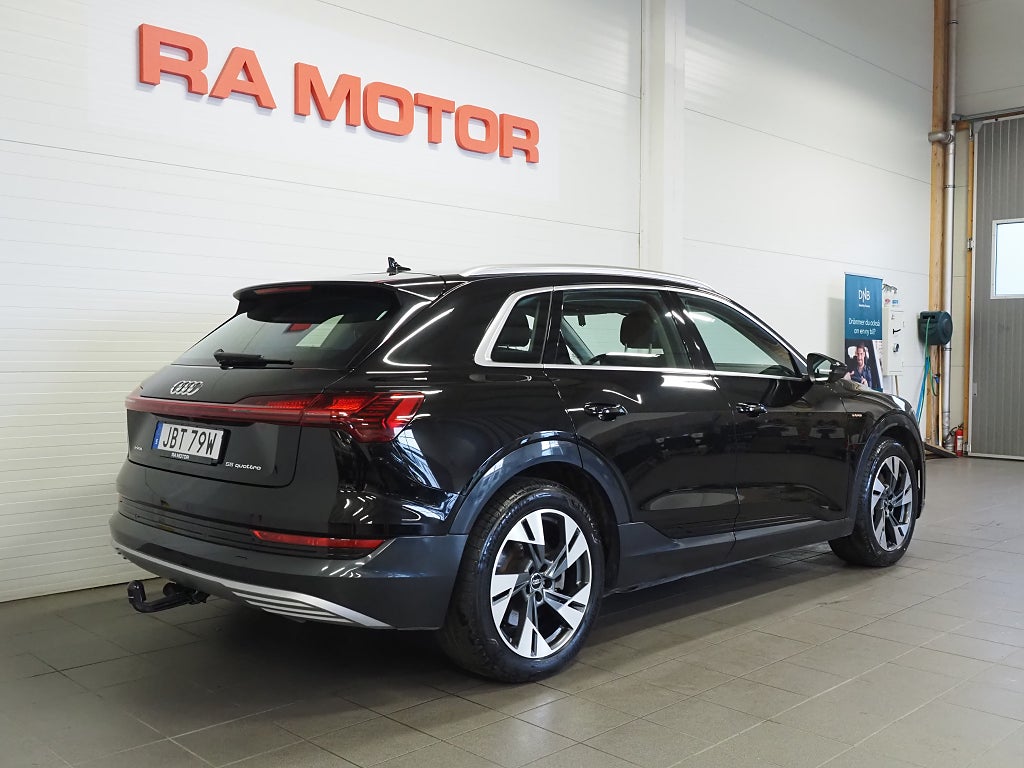 Audi e-tron 55 408hk Quattro Proline Drag Cockpit Navi Kamera