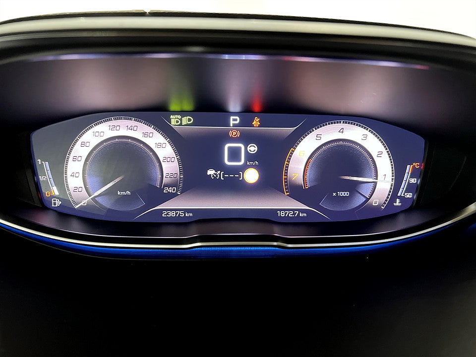 Bild på Peugeot 5008 GT 1.2 PT 130hk Aut 7-SITS B-KAMERA CARPLAY