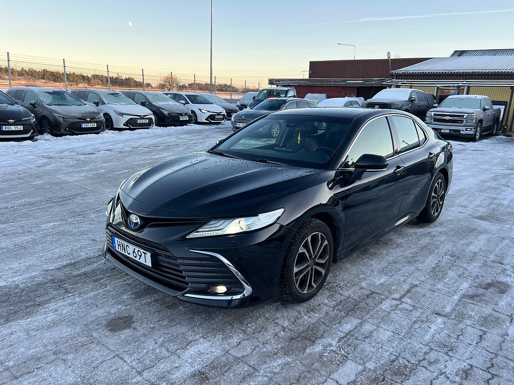 Toyota Camry 2.5 HYBRID AUT EXCUTIVE LÄDER 2-ÅRS GARANTI