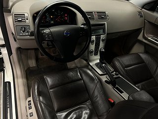 Volvo V50 2.0 D Summum S&Vdäck/M-värm/Drag/Sensorer/Xtraljus